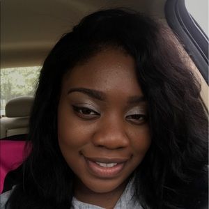 Meet your Posher, Annette