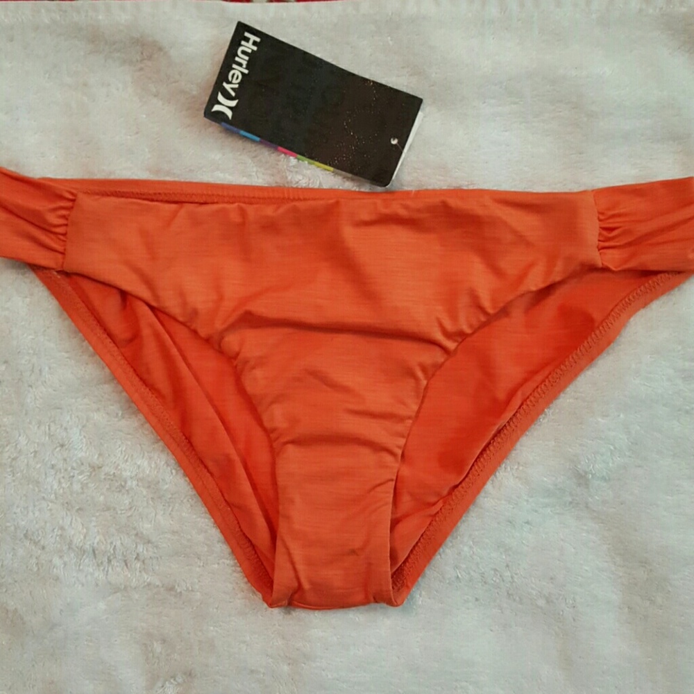 Hurley swim bottom Size L