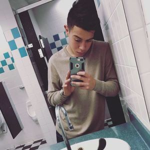 Meet your Posher, Javier