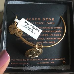 BNIB Alex & Ani Sacred Dove Bracelet