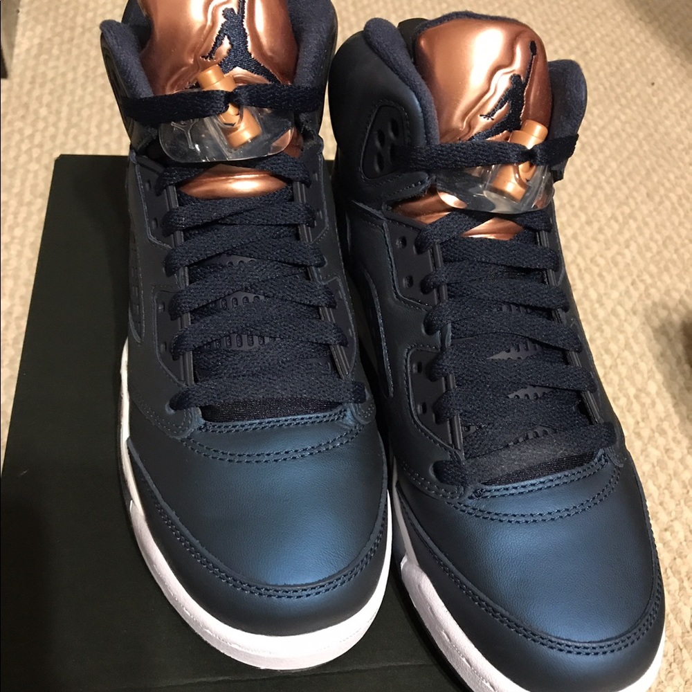 Air Jordan 5 Retro - Picture 2 of 3