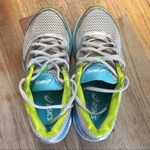 Asics GT2000 4 running shoes