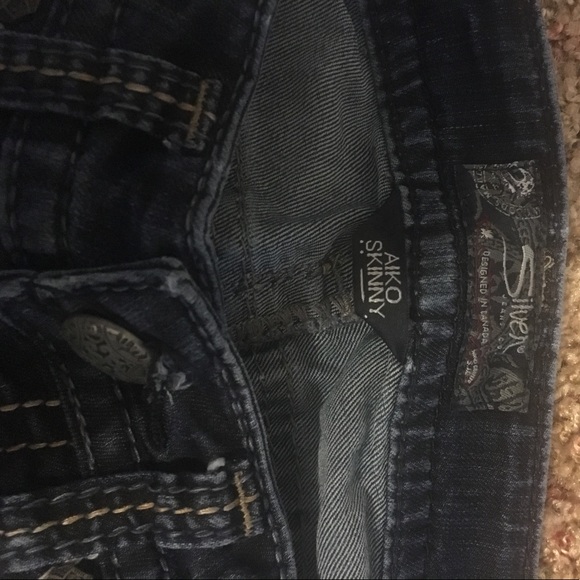 Silver Jeans - Picture 3 of 4