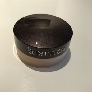 Laura Mercier Mineral Powder - Real Sand