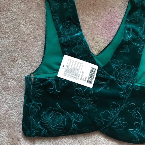 Green crop shirt - Picture 3 of 3