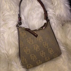 Hello Baby Dooney! Mini D&B. Wristlet bag NWOT 🖤