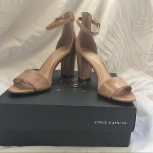 Nude Vince Camuto Heals