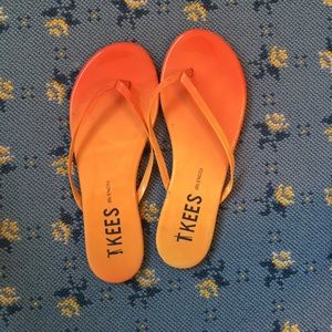 Flip flops