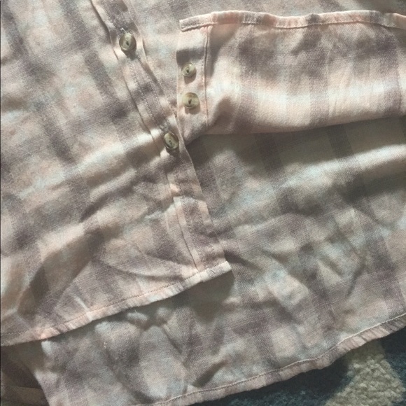 Sooo soft plaid shirt - Picture 4 of 9