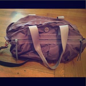Lululemon athletica duffle bag .