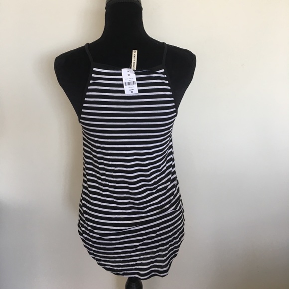 Oh what a pretty neck - Picture 4 of 6