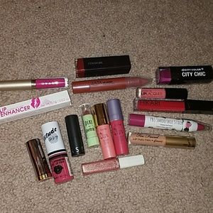 16 piece lippie lot