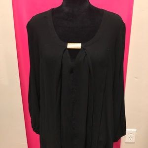 Umgee size 2X black v neck w/brass adornment