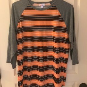 Lularoe Randy Tee