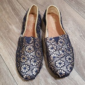 Lace and gold glitter Toms youth 4 women's  6