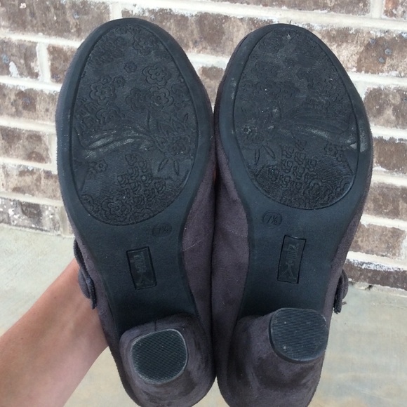 SOLD - Picture 3 of 6