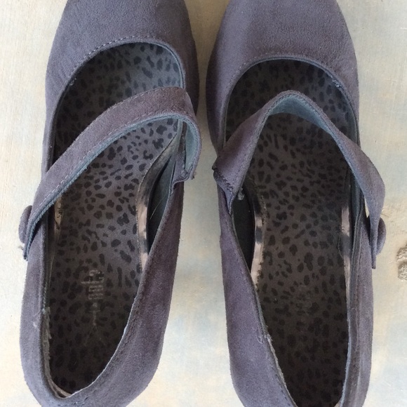 SOLD - Picture 4 of 6