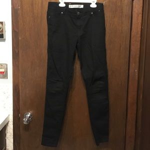Black Skinny Jeans