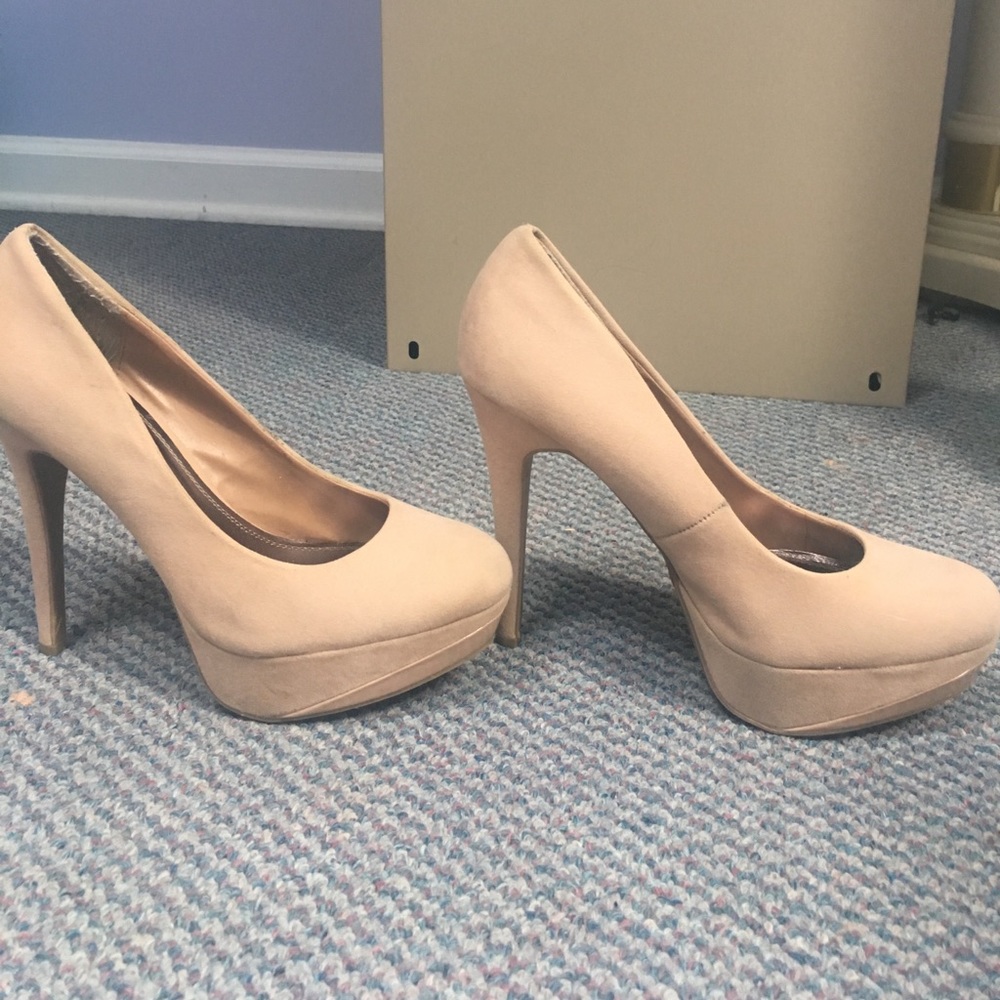 Nude platform heels