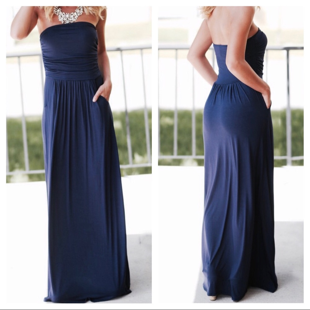 ✨LAST ONE✨Navy blue side pocket tube dress - Picture 3 of 3