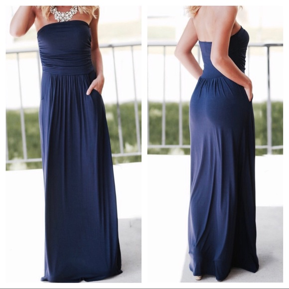 ✨LAST ONE✨Navy blue side pocket tube dress - Picture 3 of 3