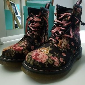Floral Doc Martens US Women's Size 6