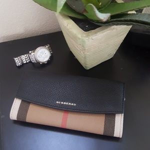 ❌SOLD❌ Burberry Porter Continental wallet