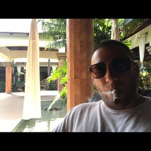 Meet your Posher, Dan