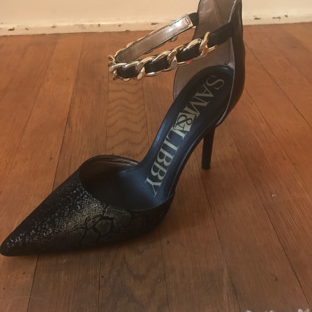 Black heels