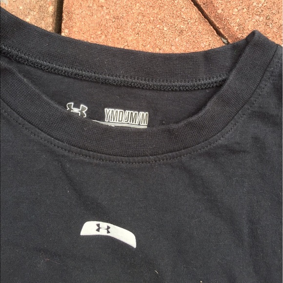 Available Products boys nwot under armour. or china can provide. and thats not a real kilo, thats gms - grms (a pair of jeans). 36 cm from top of shoulder to top shoulder.