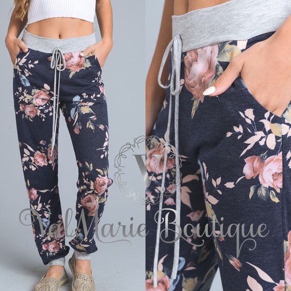 💄3 LEFT! Floral French Terry Jogger Pants - Picture 2 of 2