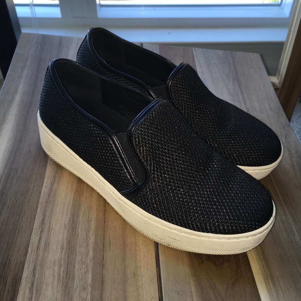 Fresh Sneaks Sz9 Slip on