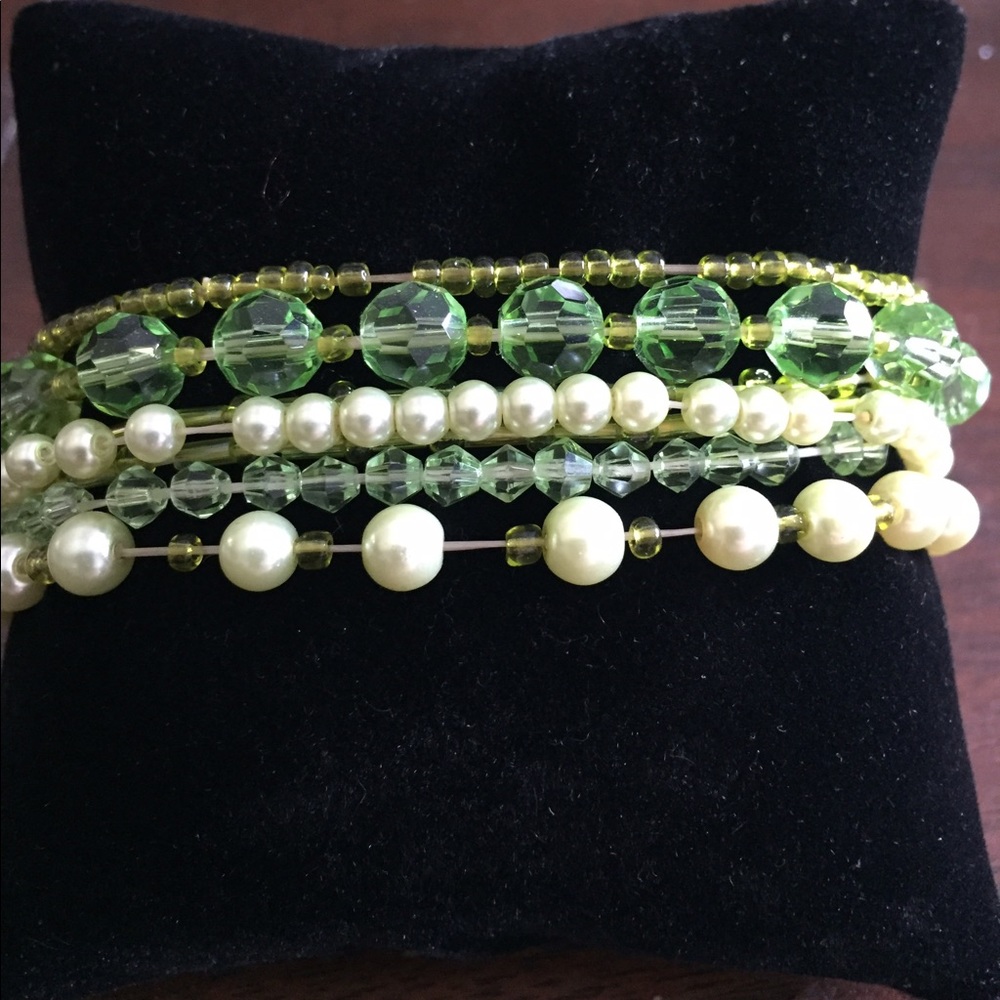 Soft green stackable bracelets - Picture 2 of 2