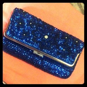 💙Beautiful Hand Beaded Clutch💙