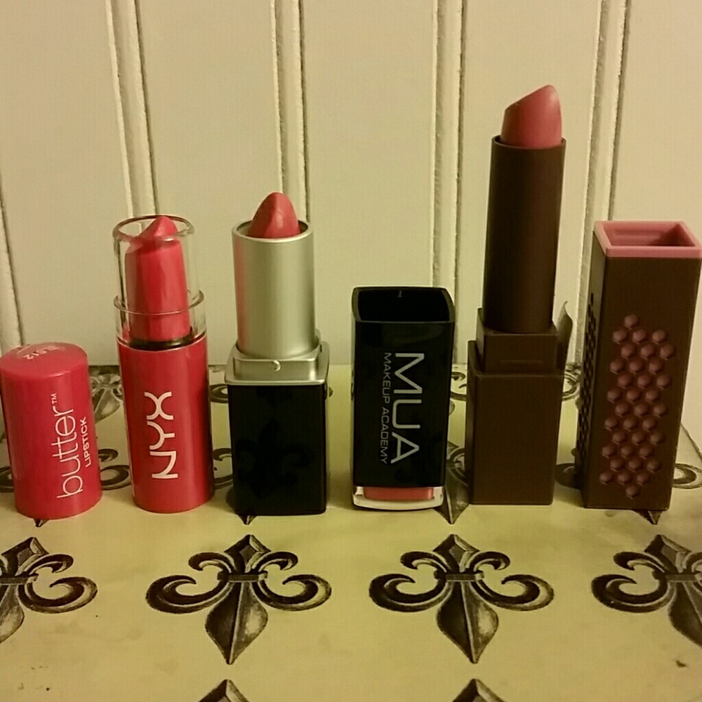 Lipstick line up #1