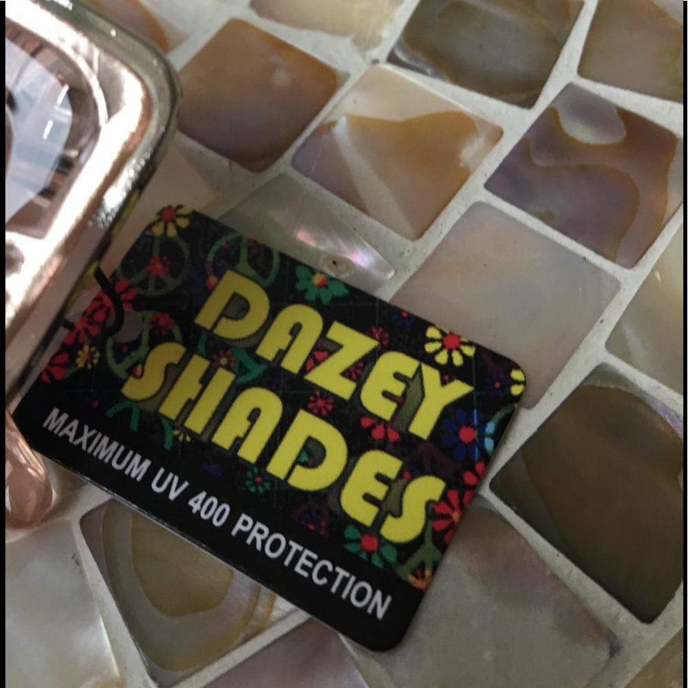 Gold/clear color Cat eye sunglasses - Picture 5 of 8