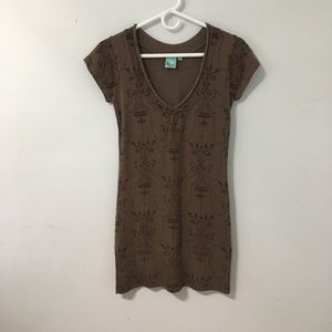 Short sleeved tunic length sweater