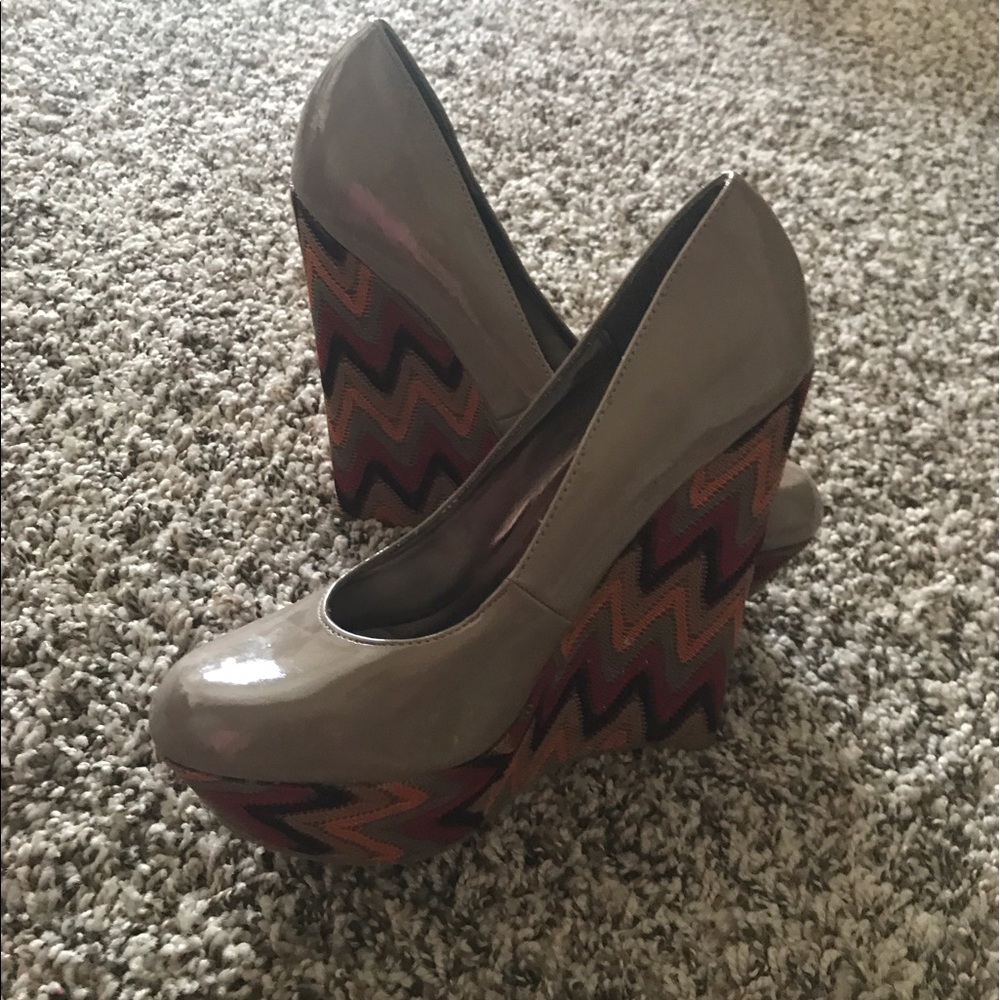 Steve Madden wedges