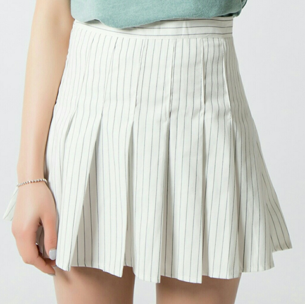 SOLD💕 Retro pleated mini skirt