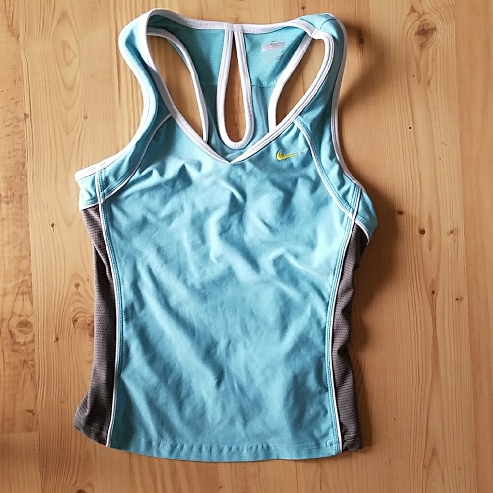 Athletic tank top