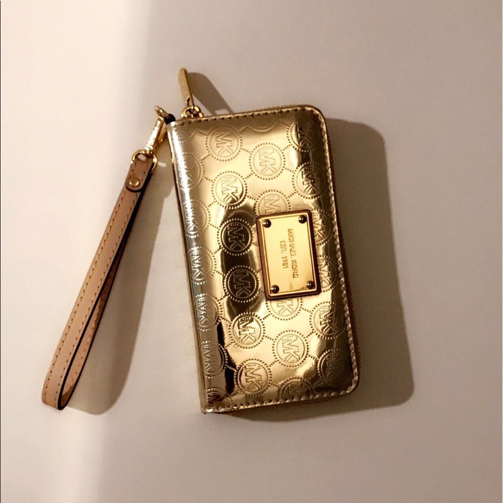 Michael Kors wallet/wristlet