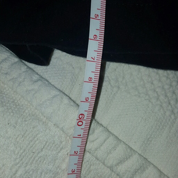 SOLD💕 FLORAL STRAPLESS ROMPER🌹🌸 - Picture 7 of 7