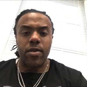 Meet your Posher, Devin