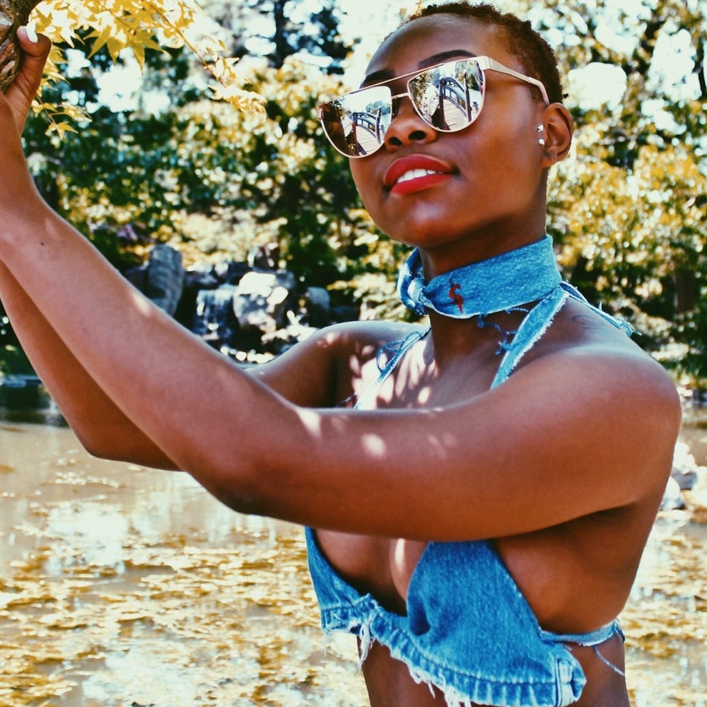 SAVVY DENIM | DISTRESSED BRALETTE