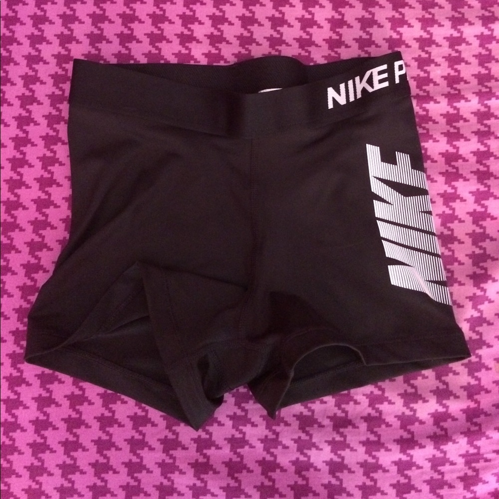 Never worn Nike pros