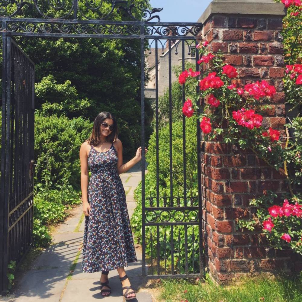 Meet your Posher, Bhavi