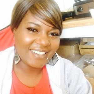 Meet your Posher, Kendra