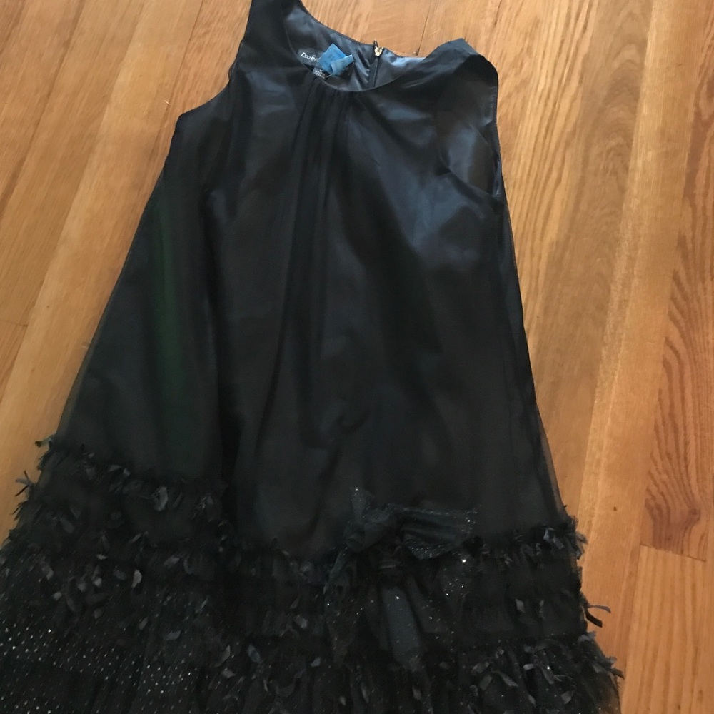 Size10 girls dress that has only been worn once - Picture 4 of 4