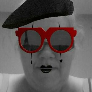 Meet your Posher, Rebecca