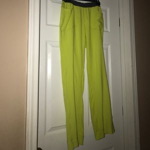 Small Cherokee scrub bottoms